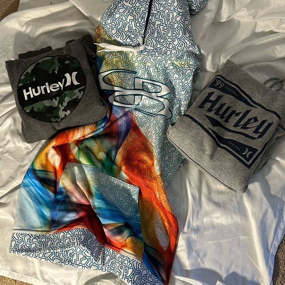 BOYS SURPRISE BUNDLE boxes